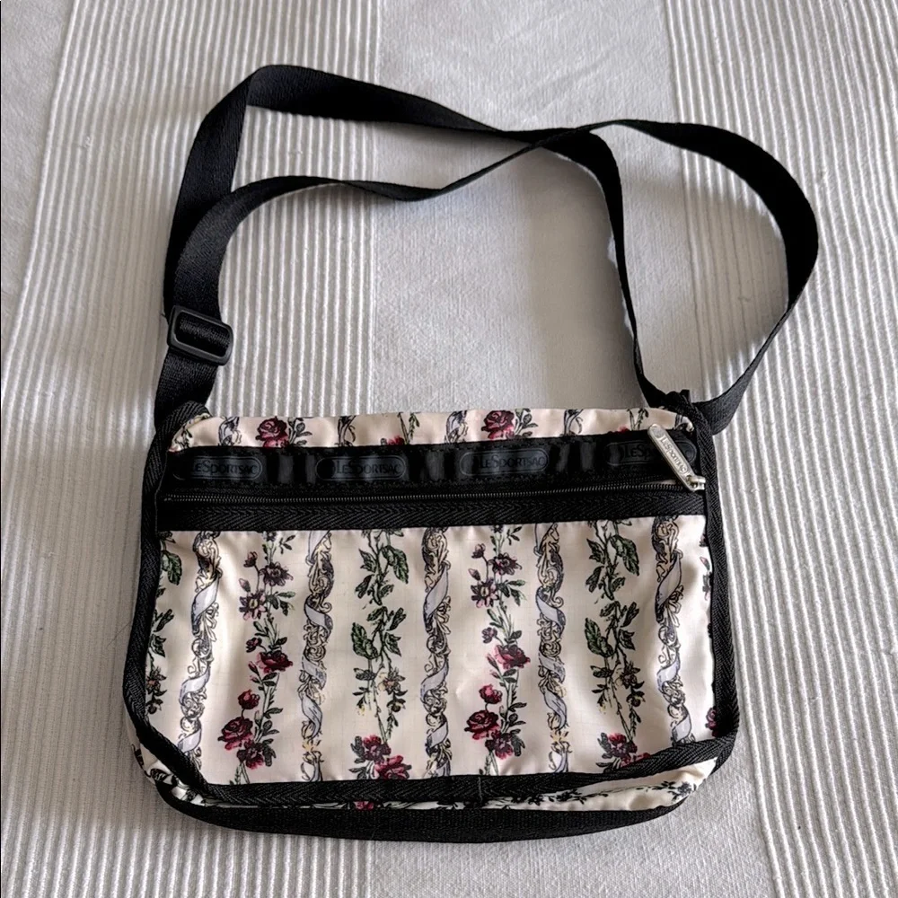 Lesportsac Floral Black and Cream Crossbody Bag With Zip Pouch - Picture 1 of 9